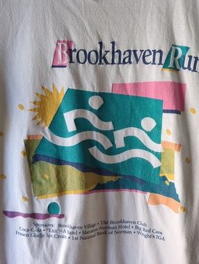 Brookhaven Run Graphic Tee - White with Teal & Pink Size M